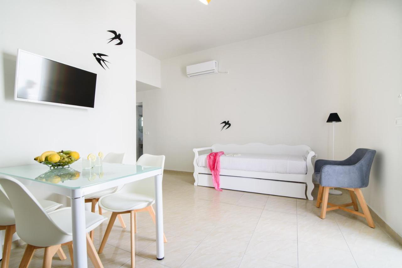 De_Naxia Suites Períssa Extérieur photo