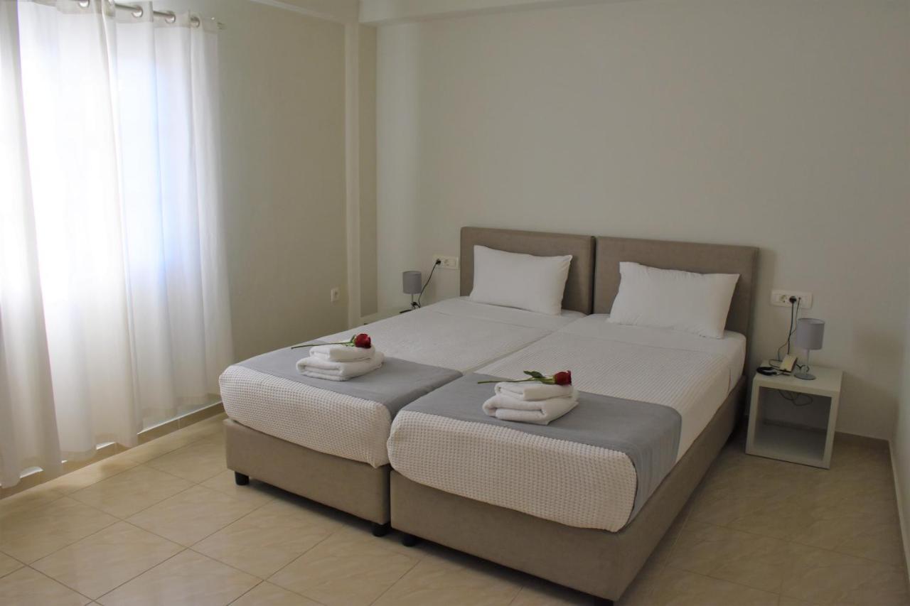 De_Naxia Suites Períssa Extérieur photo
