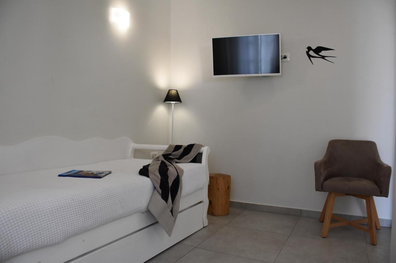 De_Naxia Suites Períssa Extérieur photo