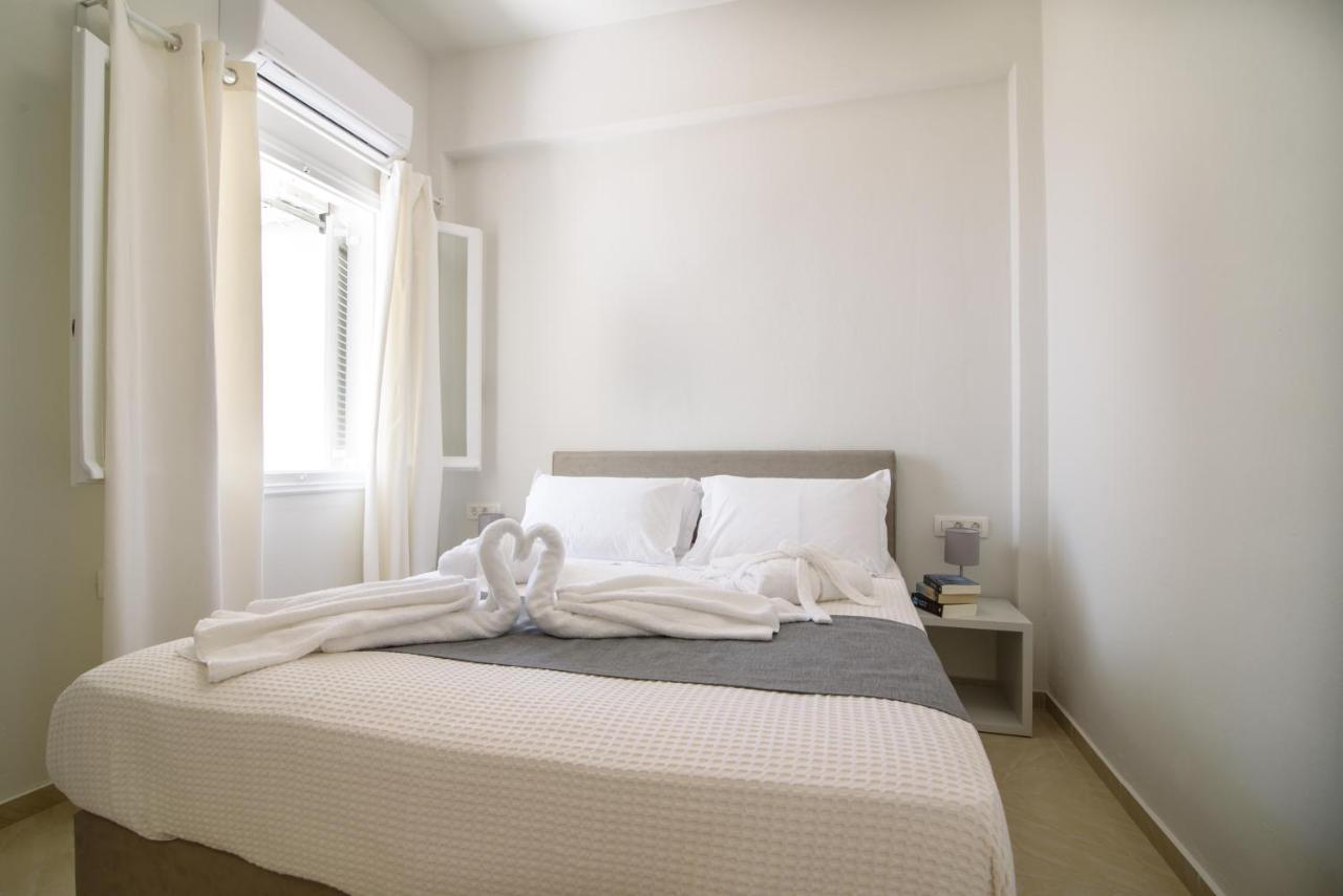 De_Naxia Suites Períssa Extérieur photo