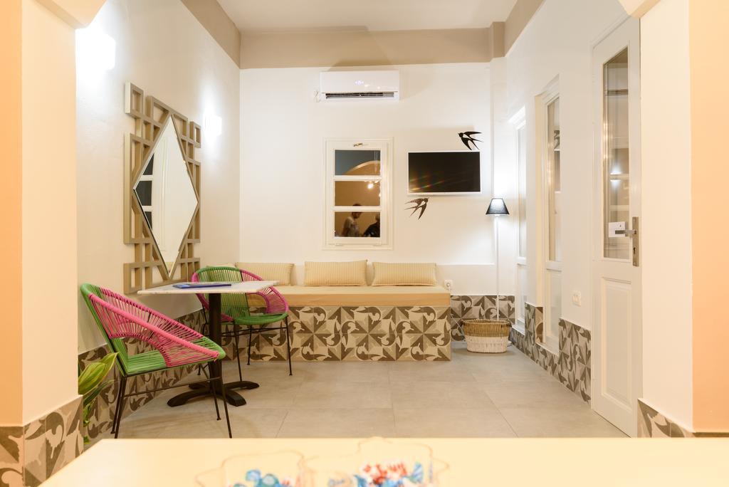 De_Naxia Suites Períssa Extérieur photo